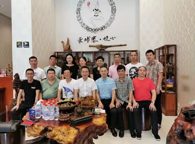 台州市侨商会领导赴柬埔寨考察会员企业