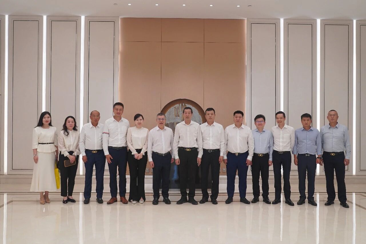 泰中侨商联合会代表团拜访中国侨商联合会 共谱侨商合作新篇章